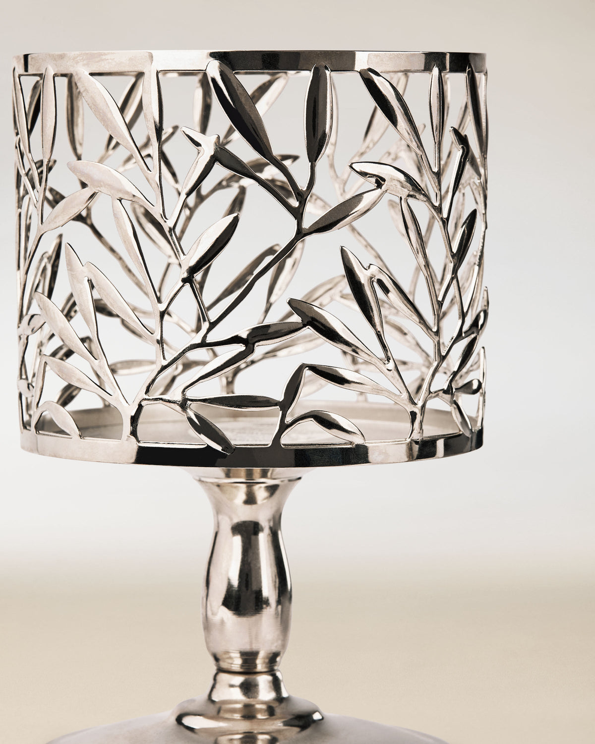 Vine Leaf Pedestal 3-Wick Candle Holder image 3