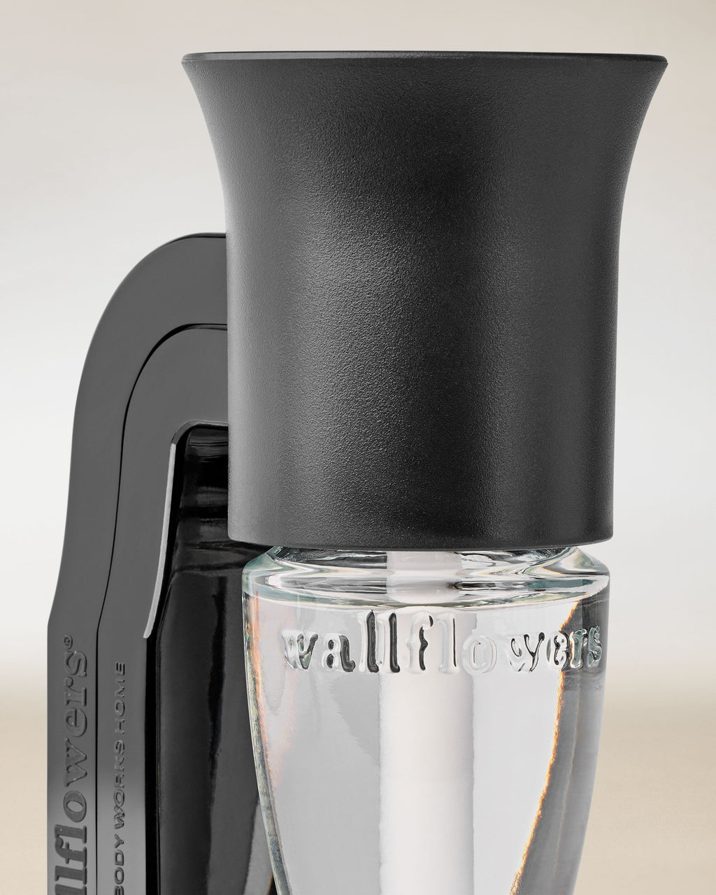 Black Flare Wallflowers Fragrance Plug image 2