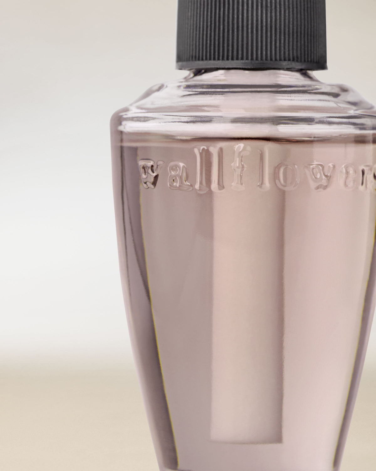 Mahogany Vanilla Wallflowers Fragrance Refill image 2