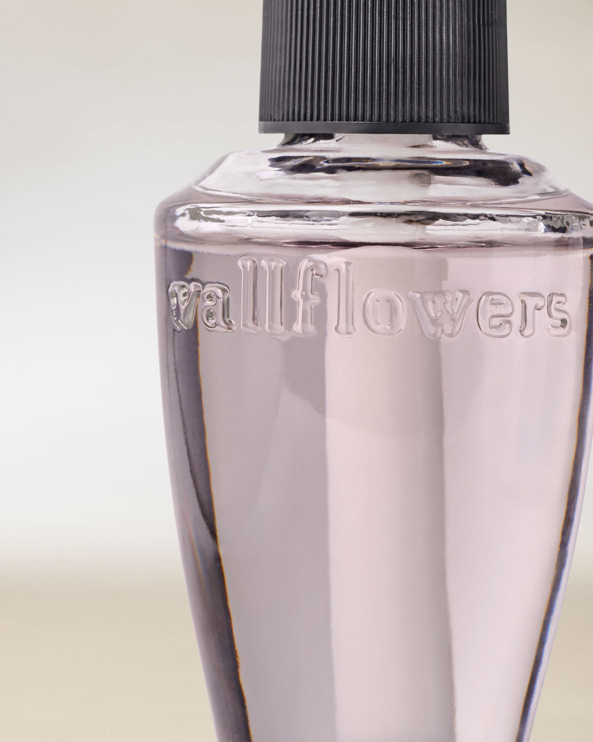 Book Loft Wallflowers Fragrance Refill image 2