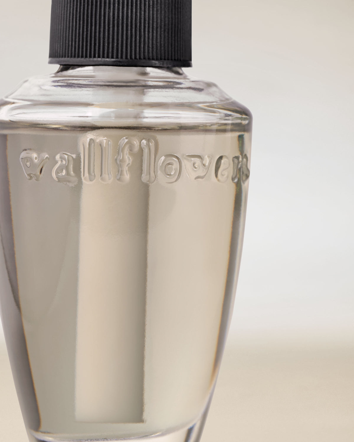 Laundry Day Wallflowers Fragrance Refill image 2