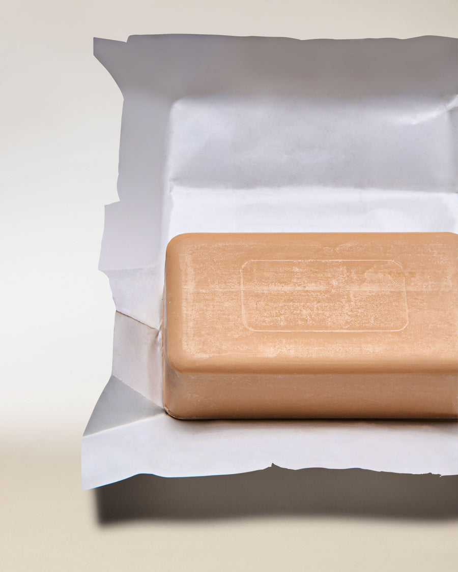 Vanilla Noir Shea Butter Cleansing Bar image 6
