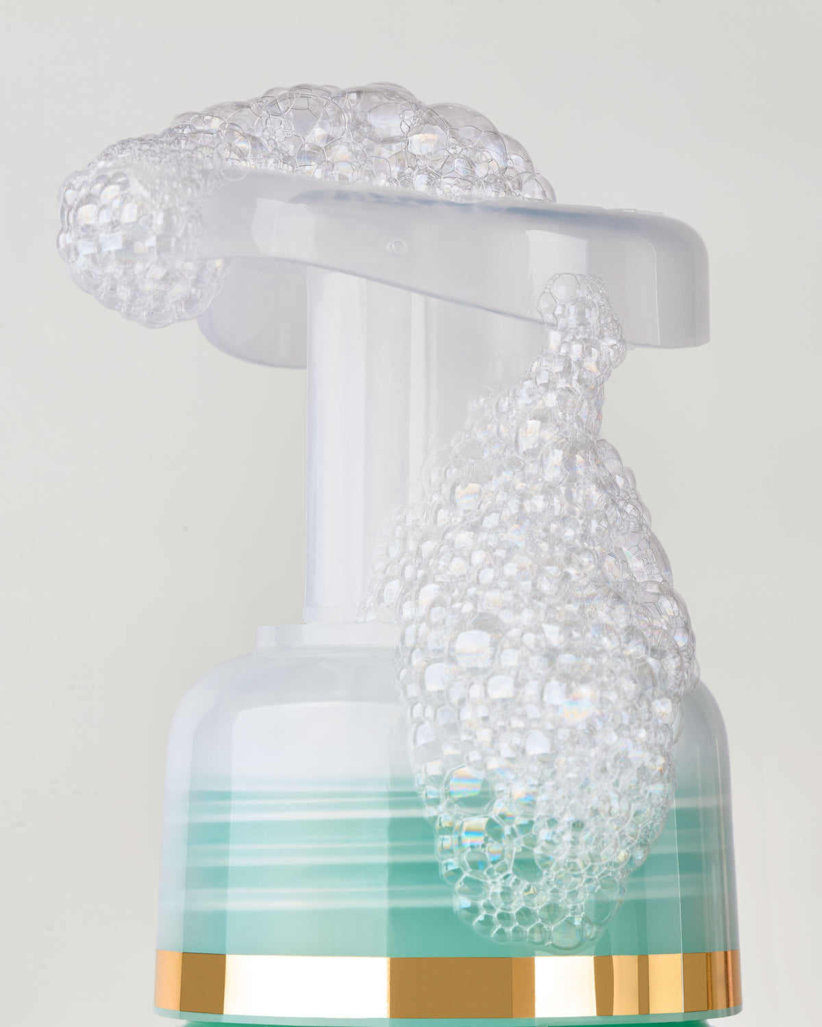 White Tea & Sage Gentle & Clean Foaming Hand Soap image 5