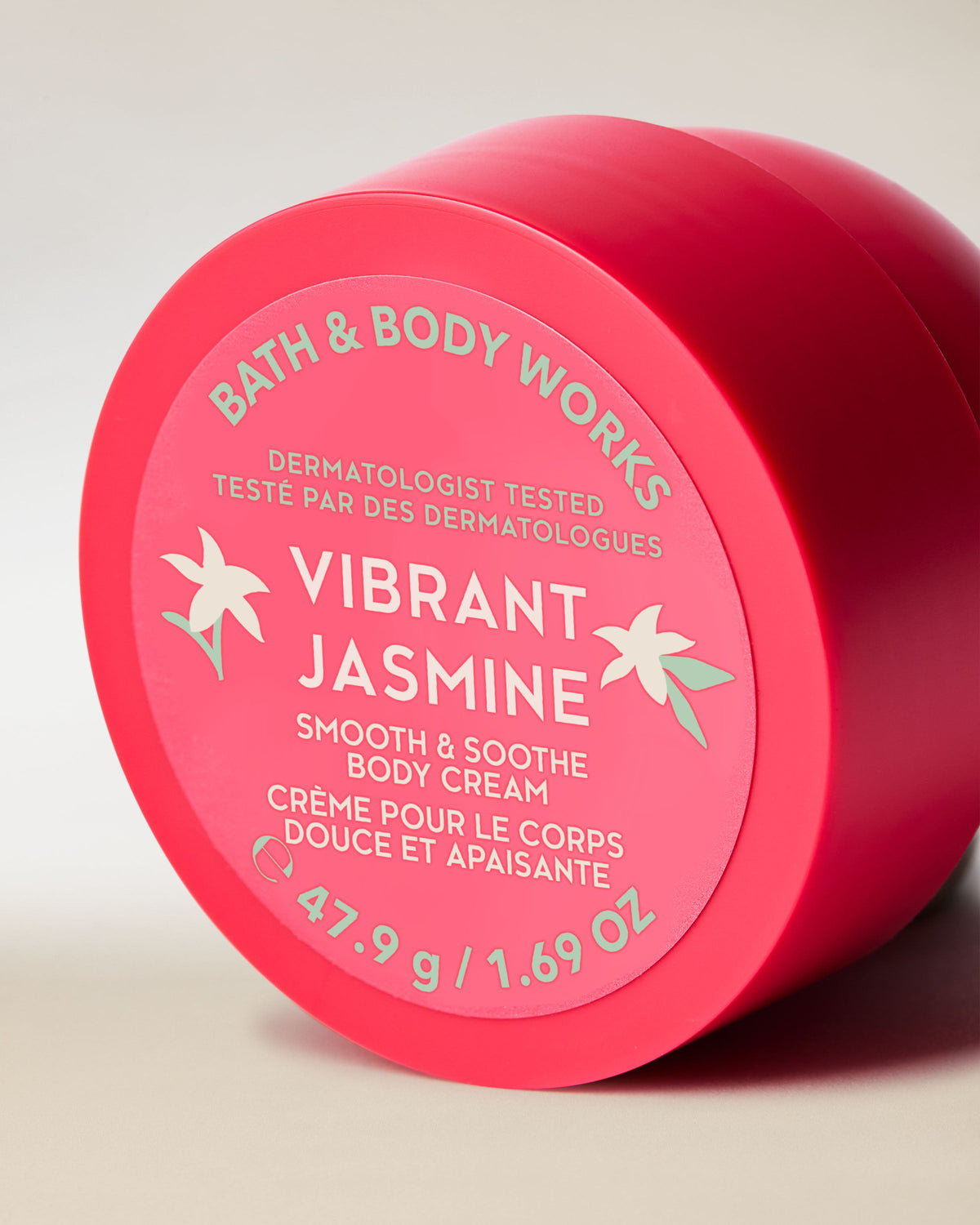 Vibrant Jasmine Travel Size Smooth & Soothe Body Cream image 2