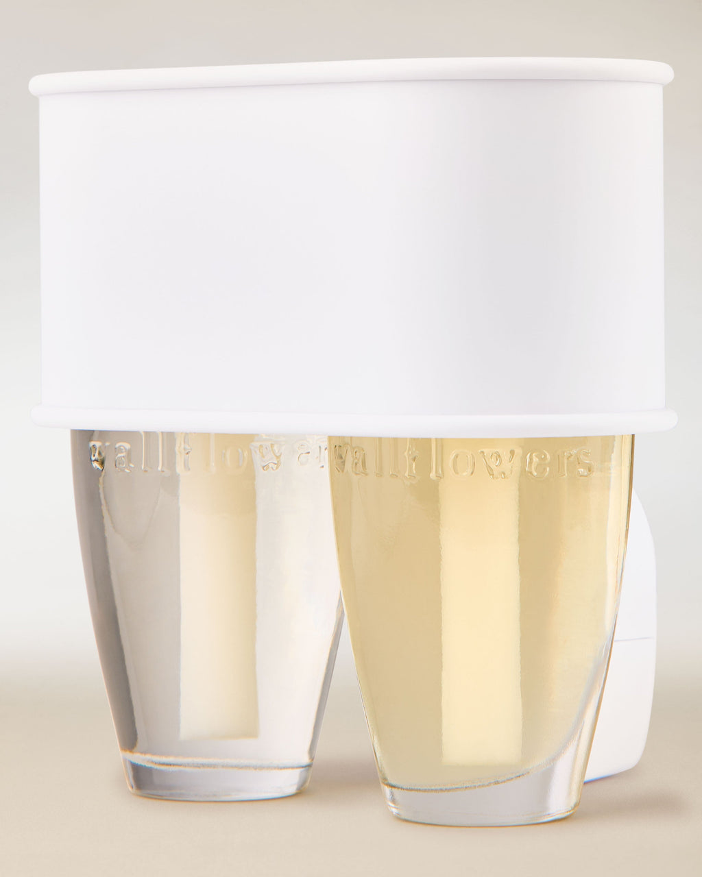 Matte White Wallflowers Fragrance Plug image 2