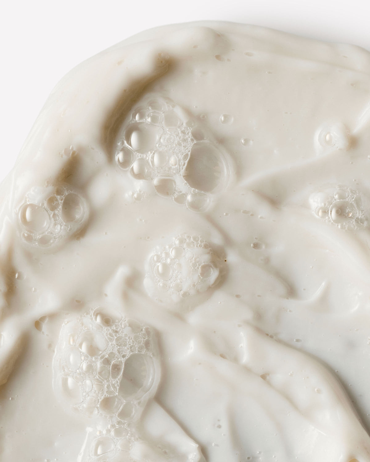 Berry Bliss Moisturizing Body Wash image 4