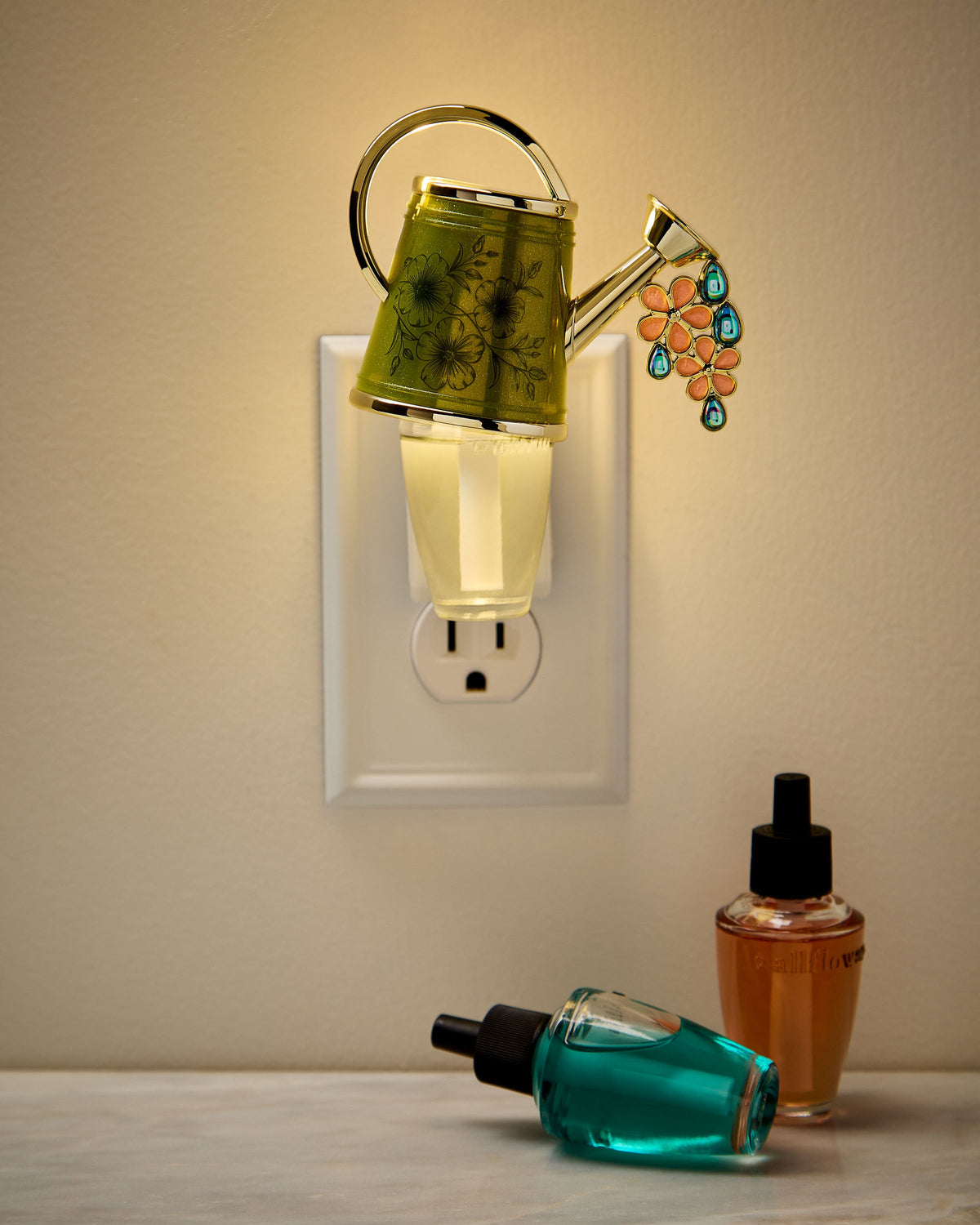 Watering Can Scent Control Nightlight Wallflowers Fragrance Plug image 6