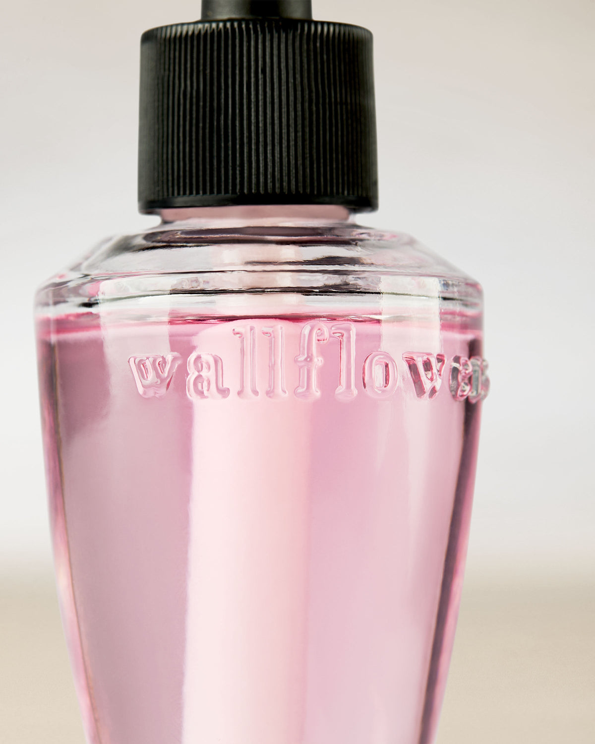 Lounge Talk Wallflowers Fragrance Refill image 2