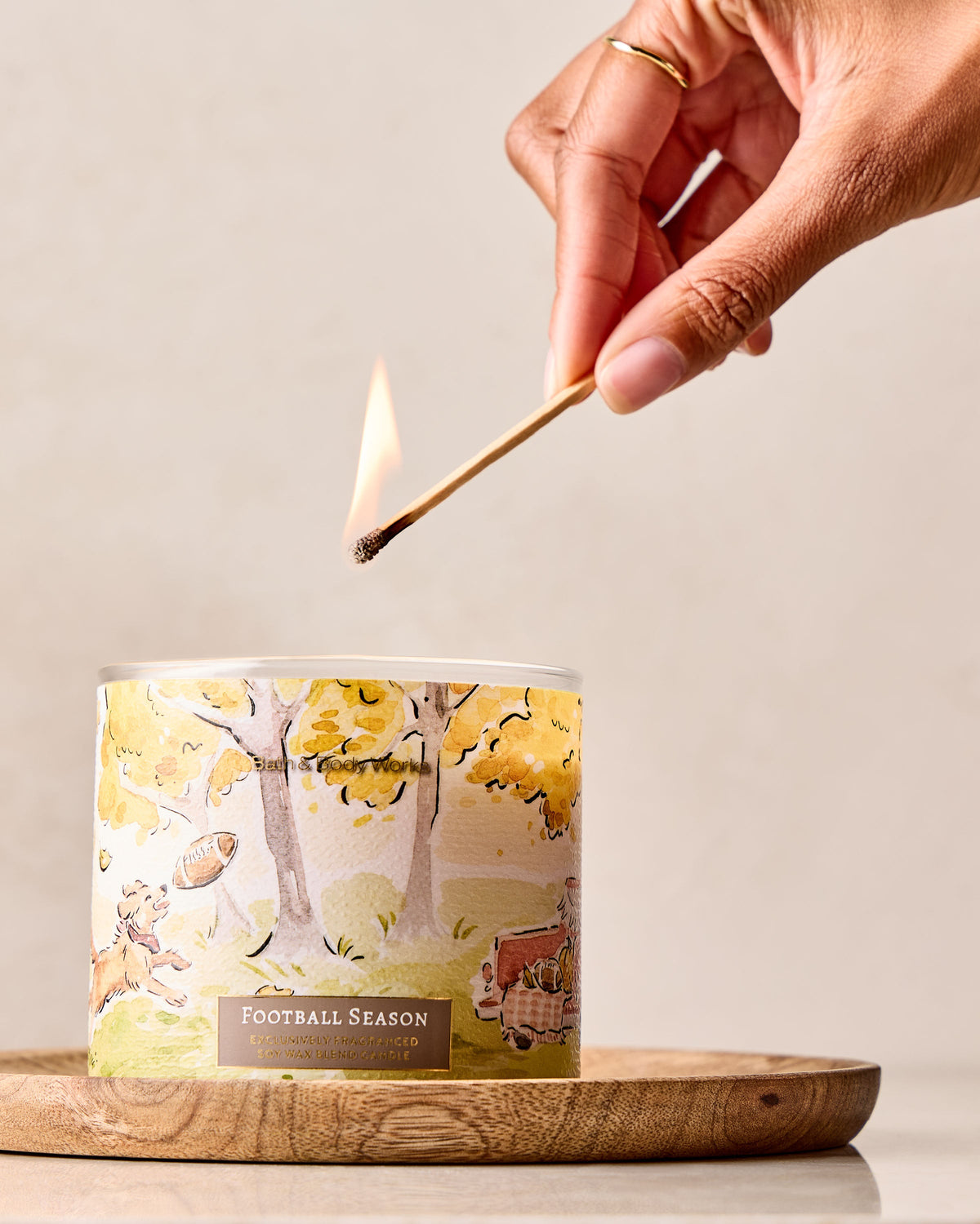 Football Season 3-Wick Candle image 4