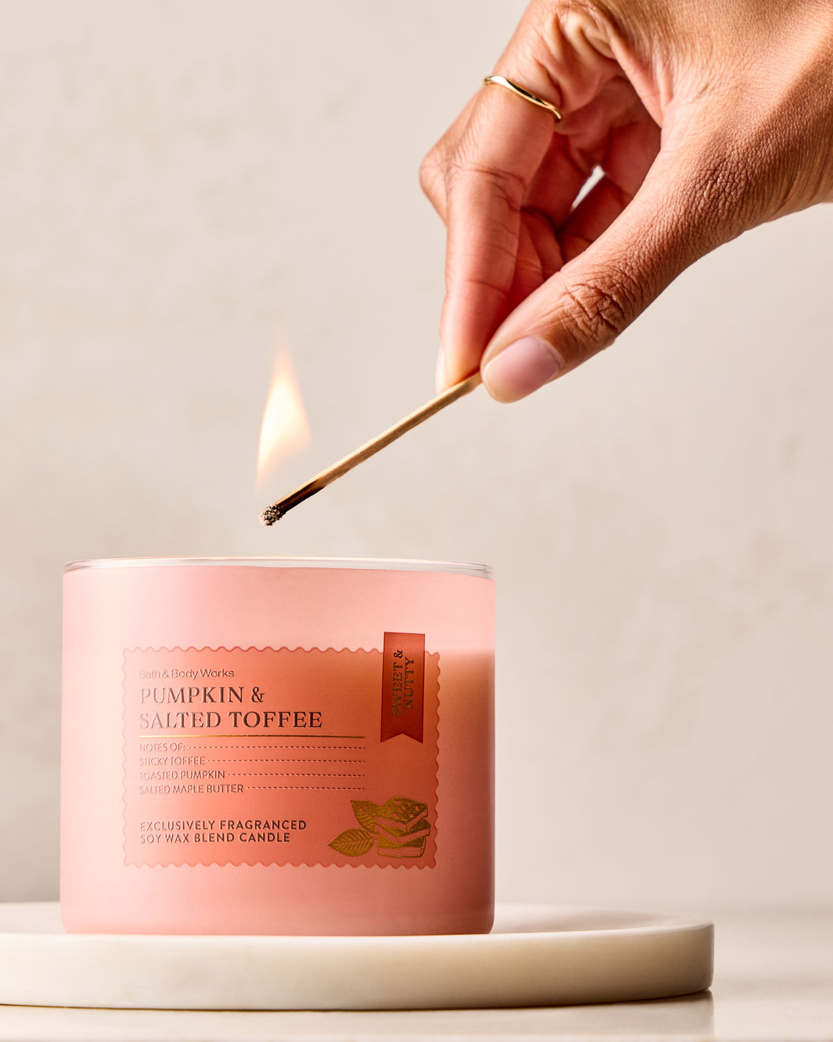 Pumpkin & Salted Toffee 3-Wick Candle image 4