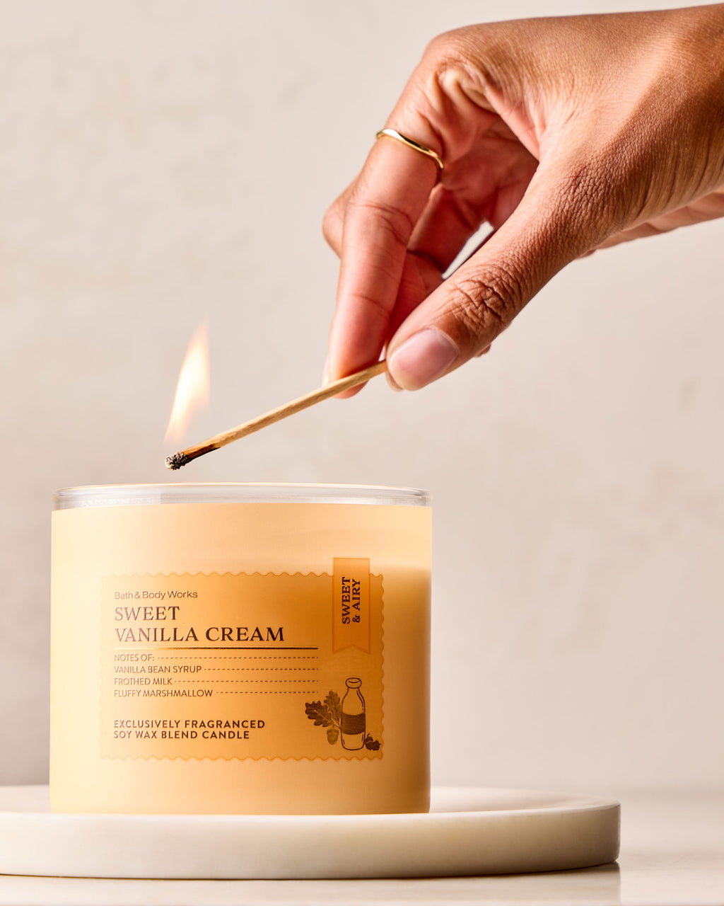 Sweet Vanilla Cream 3-Wick Candle image 4