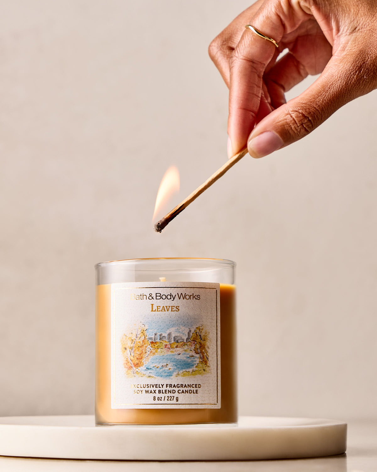 Leaves Single Wick Candle image 4