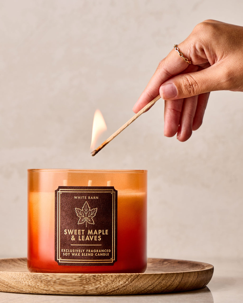 Sweet Maple & Leaves 3-Wick Candle image 4