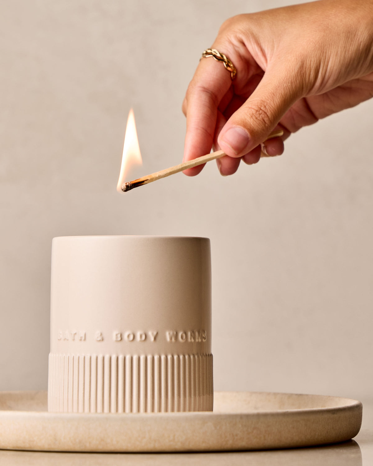 Santal + Amber Single Wick Candle image 5