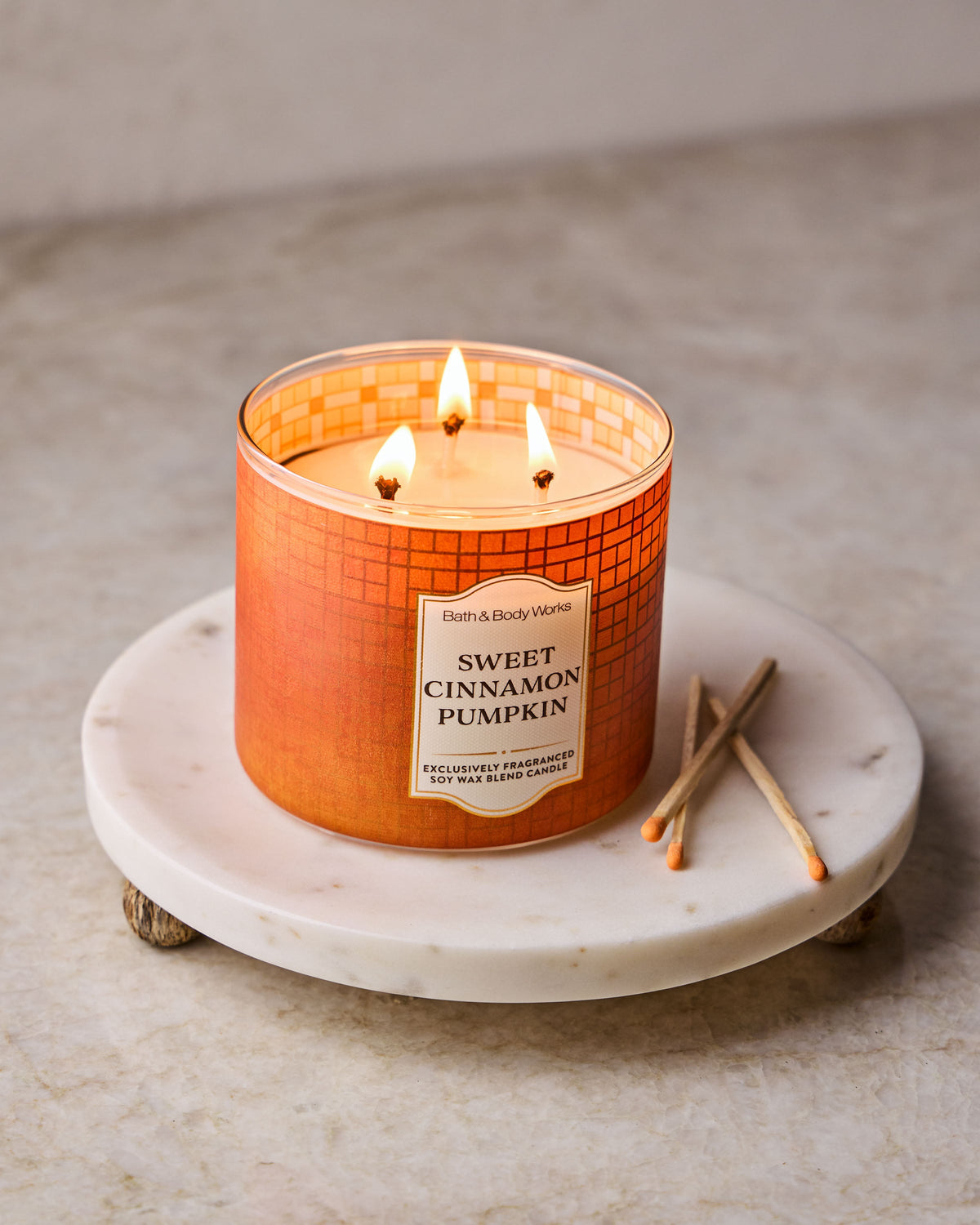 Sweet Cinnamon Pumpkin 3-Wick Candle image 4