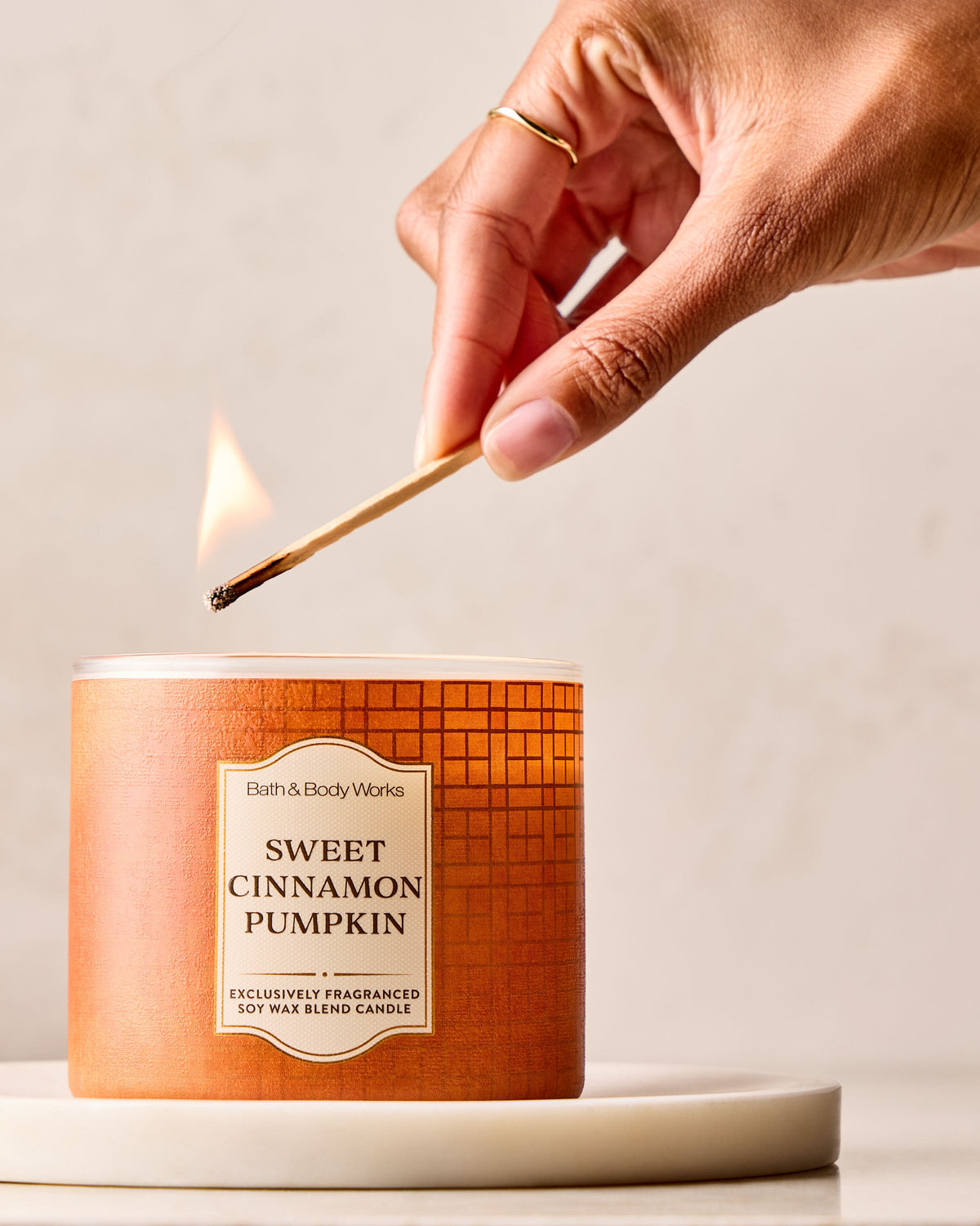 Sweet Cinnamon Pumpkin 3-Wick Candle image 5