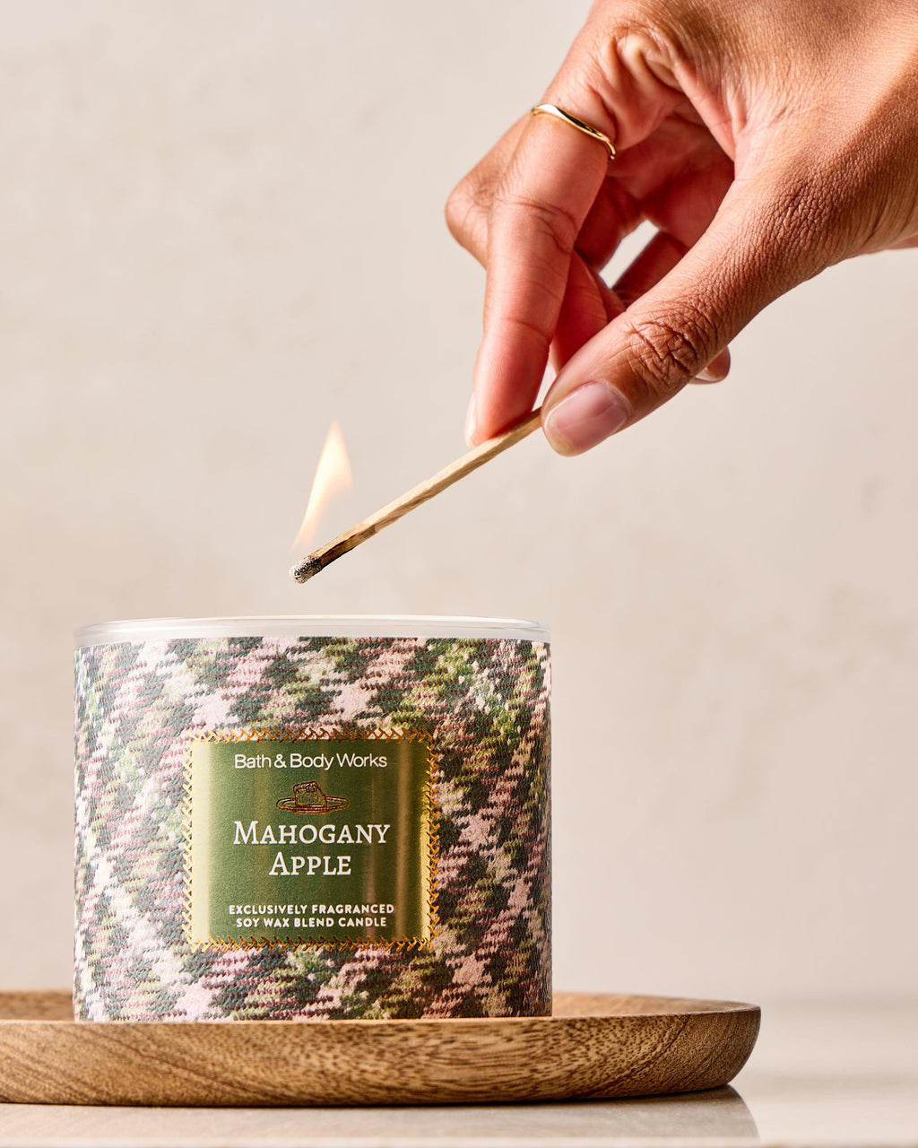 Mahogany Apple 3-Wick Candle image 5