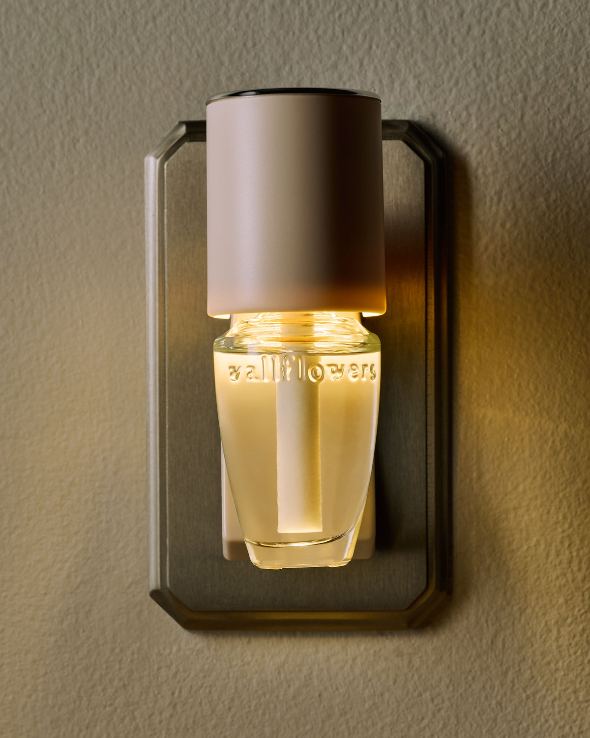 Cream Cylinder Scent Control Nightlight Wallflowers Fragrance Plug image 3
