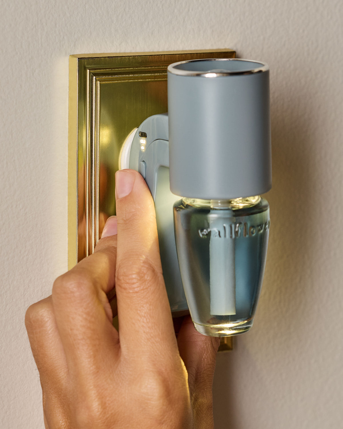 Light Blue Cylinder Scent Control Nightlight Wallflowers Fragrance Plug image 3