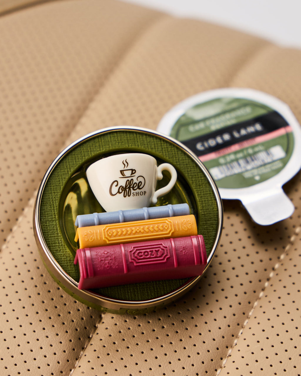 Mug & Books Car Fragrance Holder image 2