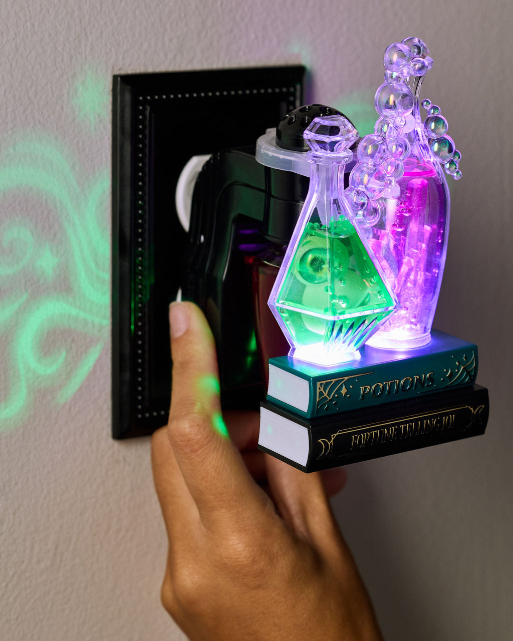 Potion on Books Projector Nightlight Wallflowers Fragrance Plug image 4