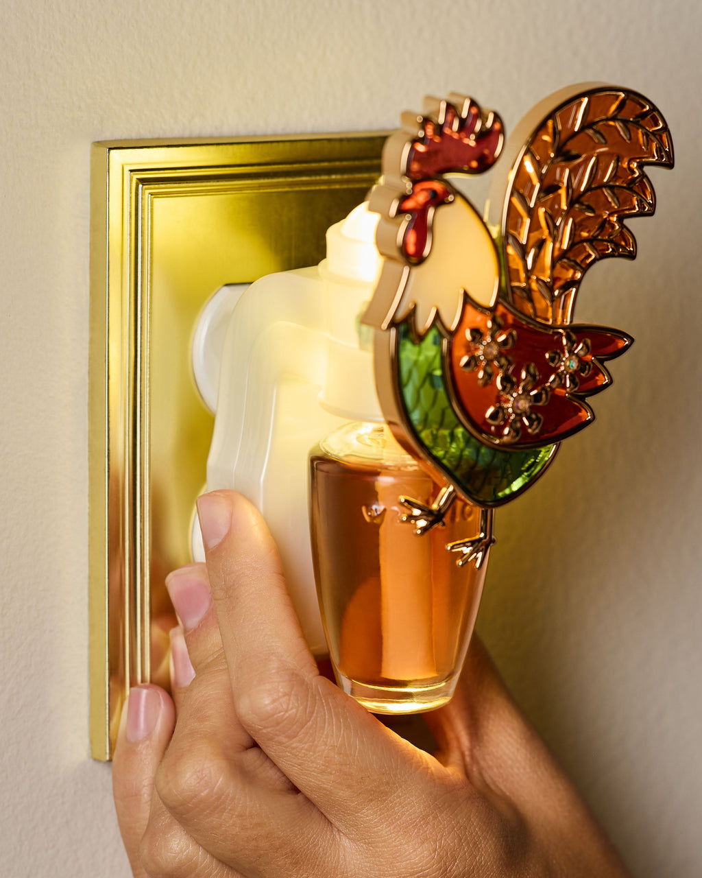 Stained Glass Rooster Nightlight Wallflowers Fragrance Plug image 4
